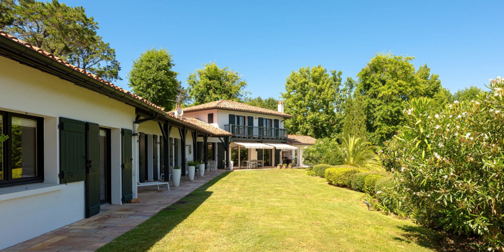 maison à URRUGNE (64122)