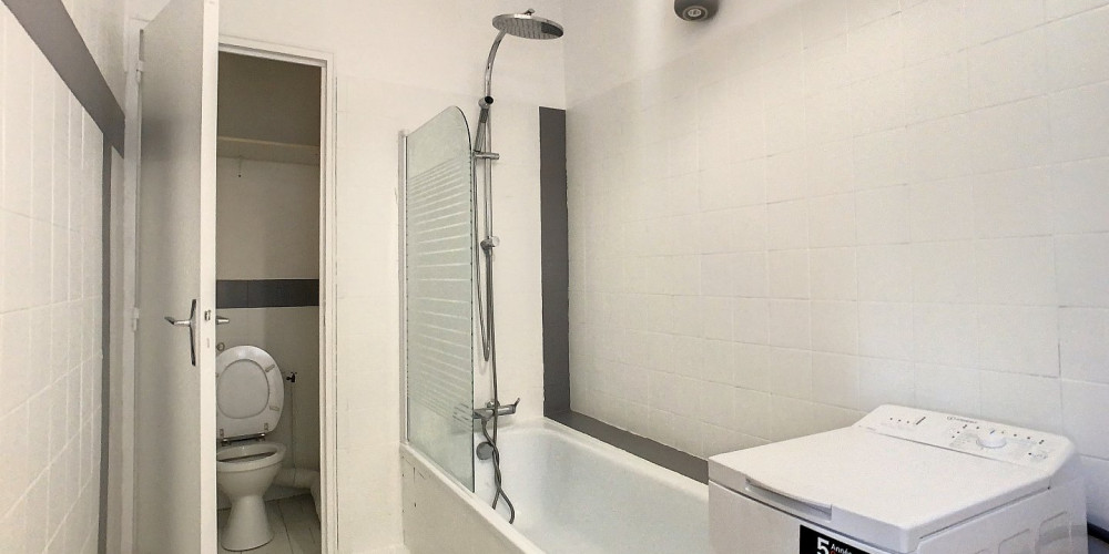 appartement à PAU (64000)