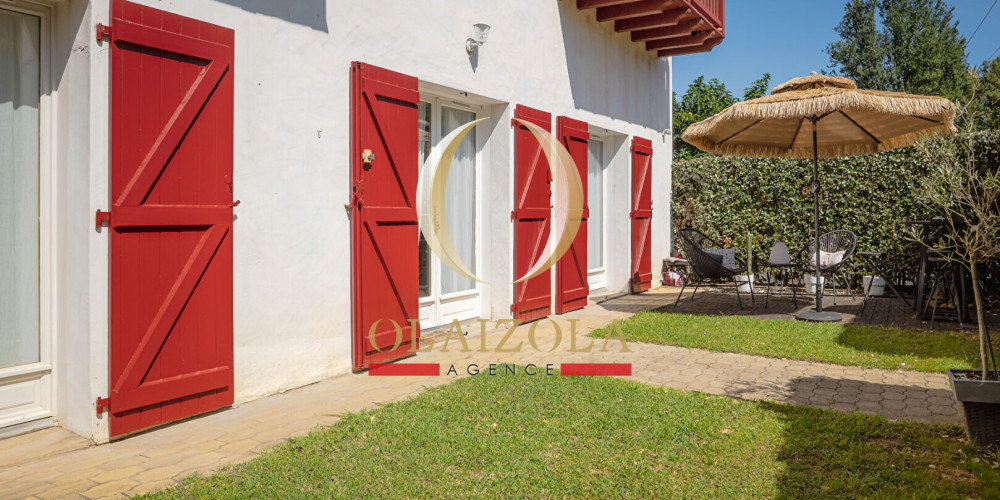 appartement à ST PEE SUR NIVELLE (64310)