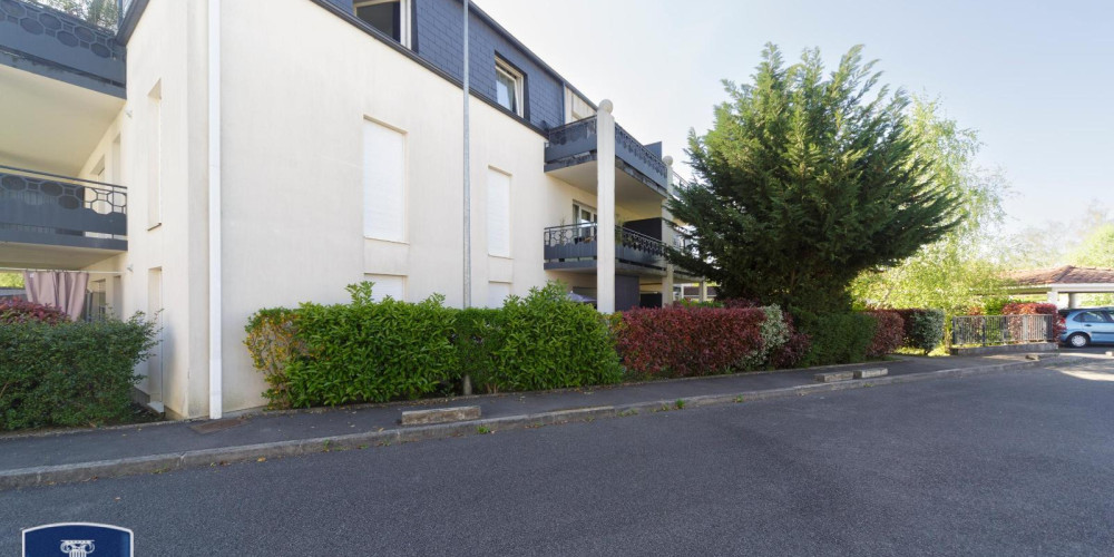 appartement à PAU (64000)