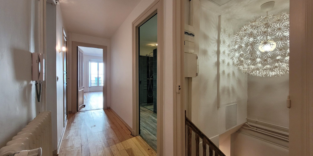 appartement à PAU (64000)