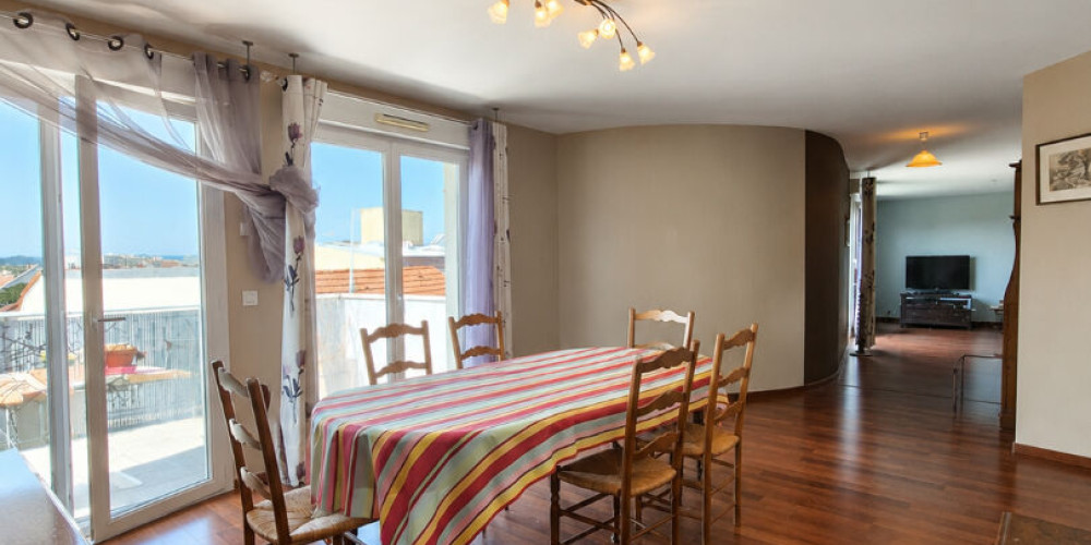 appartement à PAU (64000)