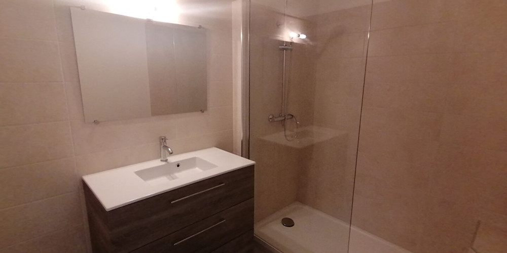 appartement à PAU (64000)