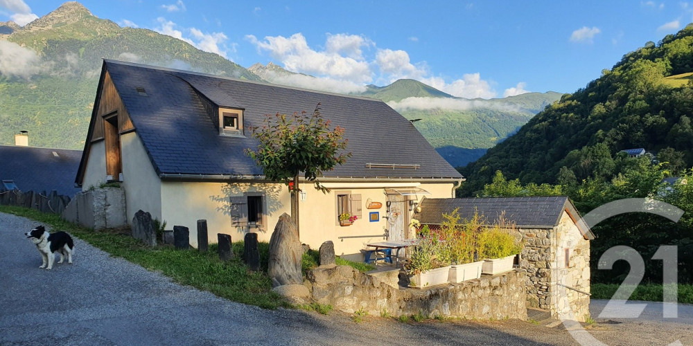 maison à LUZ ST SAUVEUR (65120)