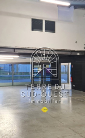 Local industriel  SERRES CASTET