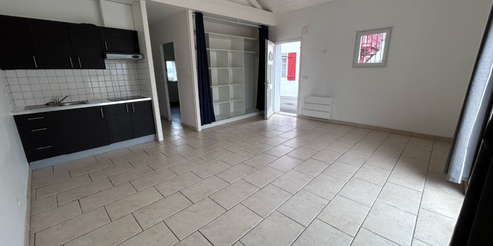 maison à USTARITZ (64480)