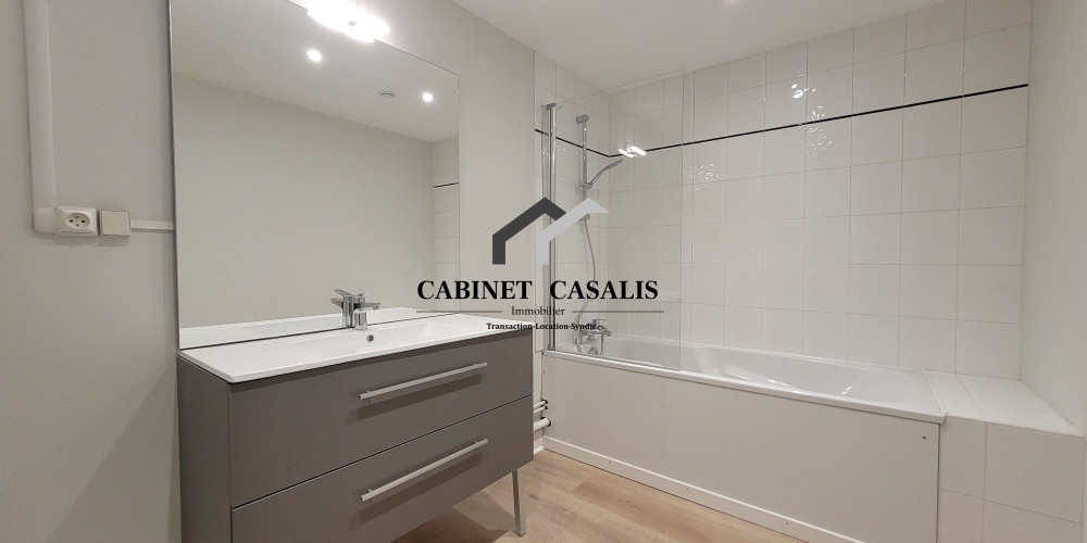 appartement à PAU (64000)