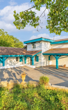 Maison  BARDOS