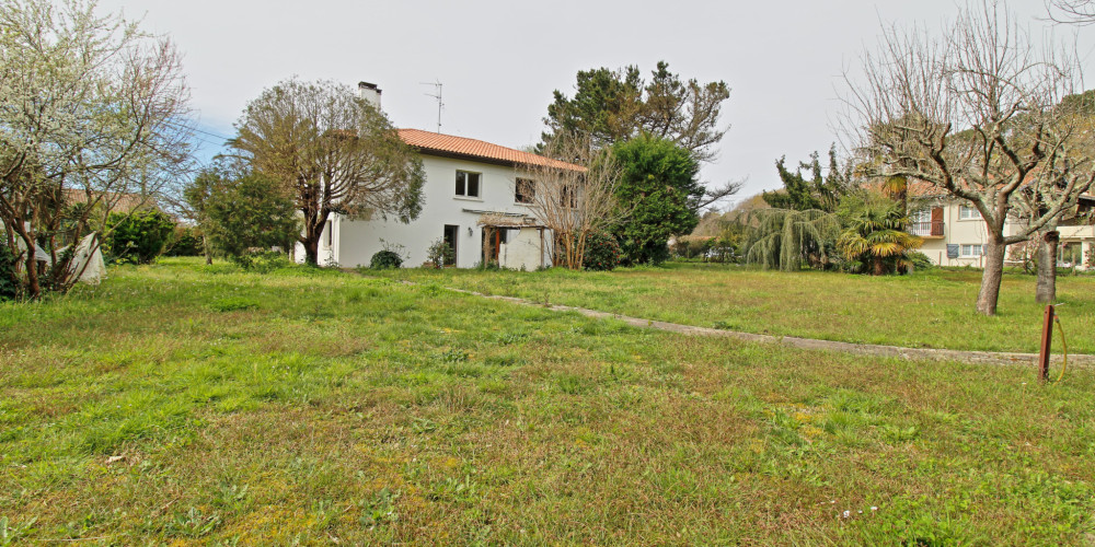 terrain à BOUCAU (64340)