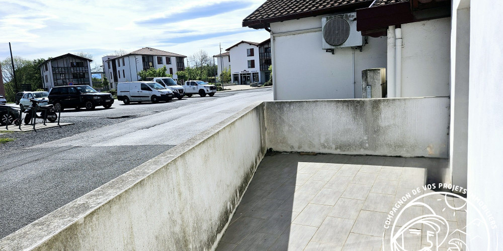 maison à USTARITZ (64480)