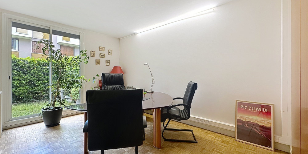 appartement à PAU (64000)