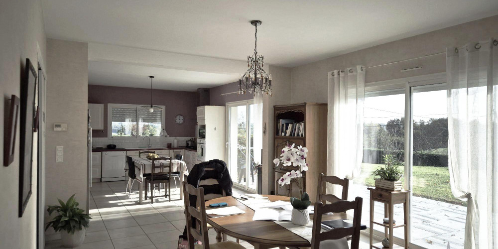maison à SAUVETERRE DE BEARN (64390)