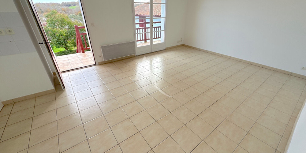 appartement à URRUGNE (64122)