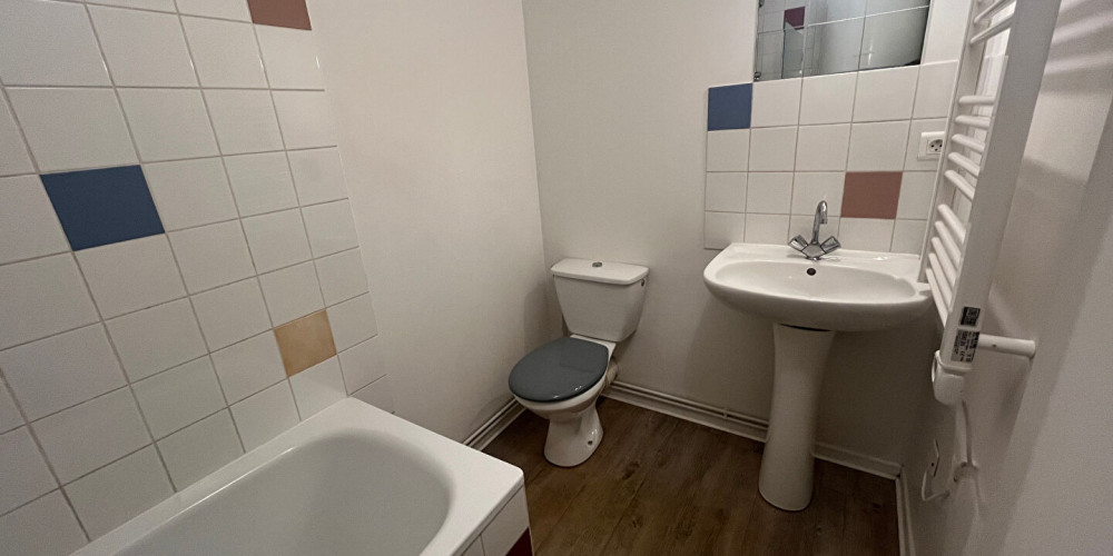 appartement à PAU (64000)