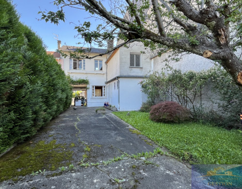 maison  LOURDES