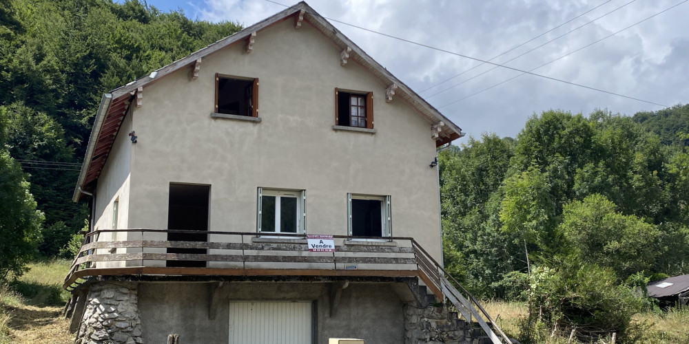 maison à CAMPAN (65710)
