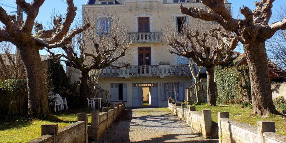 appartement à SALIES DE BEARN (64270)