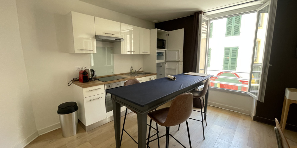 appartement à PAU (64000)