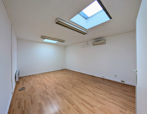 local commercial  TARBES