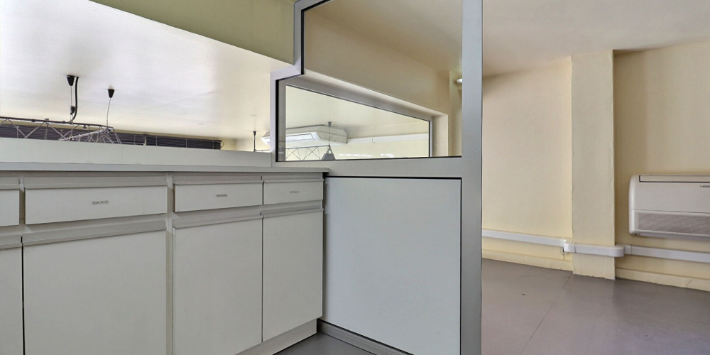 local commercial à PAU (64000)