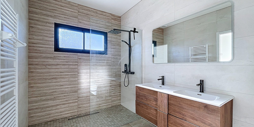 maison à MORLAAS (64160)