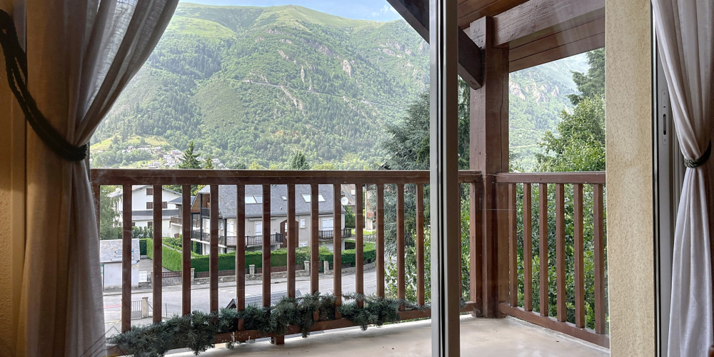appartement à ST LARY SOULAN (65170)