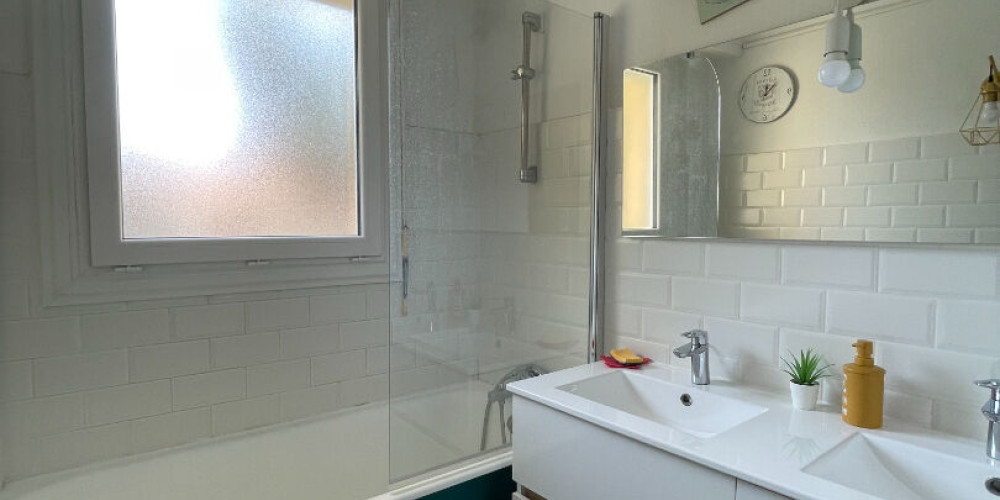 appartement à PAU (64000)