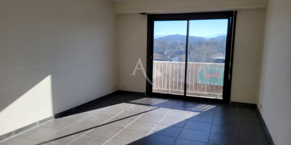 appartement à PAU (64000)
