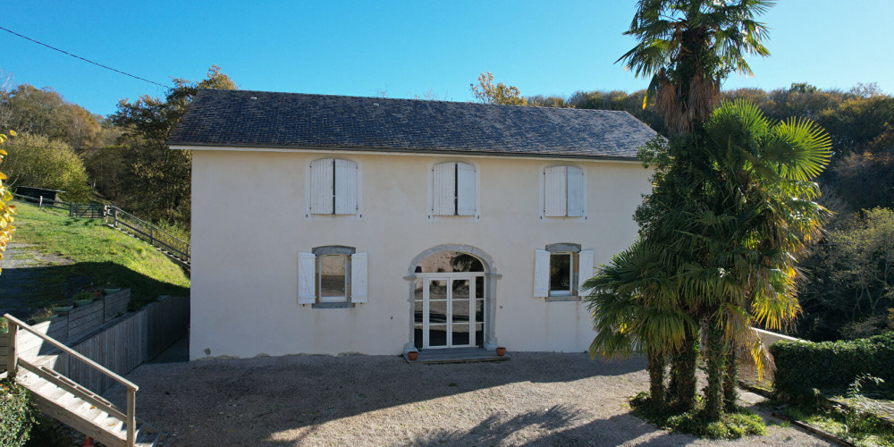 maison à PAU (64000)