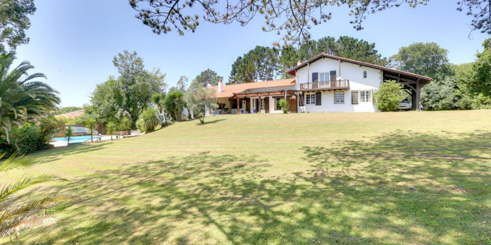 maison à CIBOURE (64500)