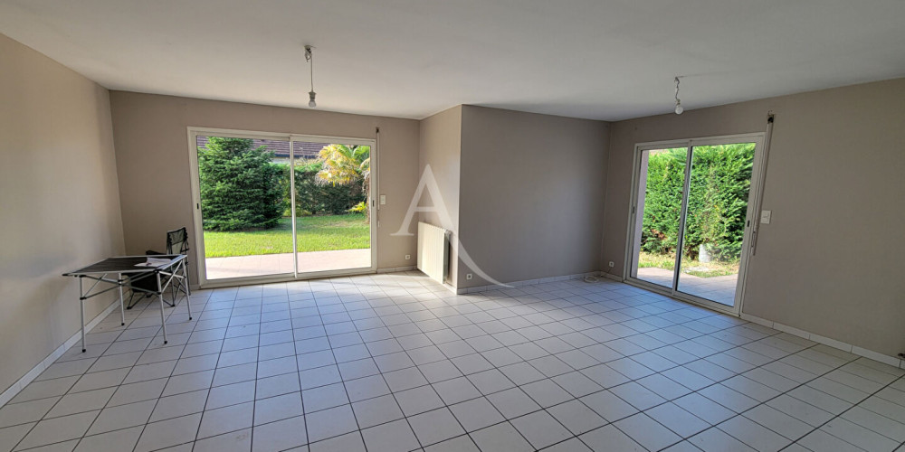 maison à PAU (64000)