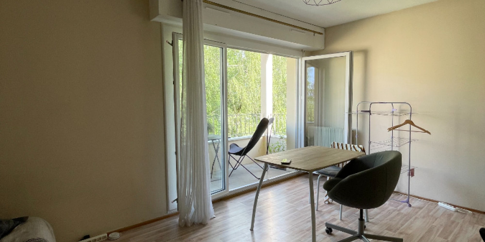 appartement à PAU (64000)