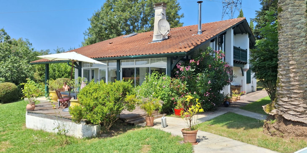 maison à URRUGNE (64122)