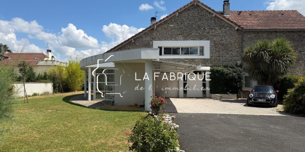 maison à GELOS (64110)