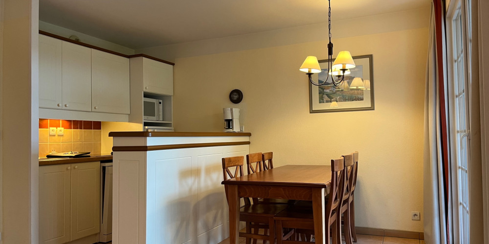 appartement à UHART CIZE (64220)