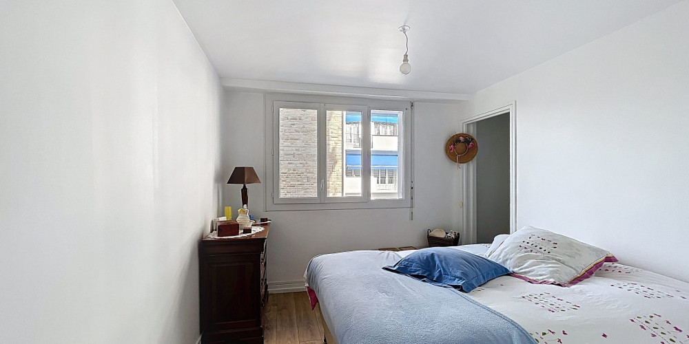 appartement à PAU (64000)