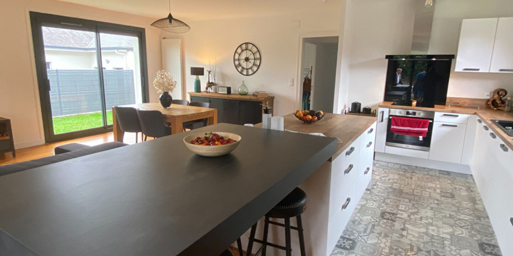 maison à LONS (64140)