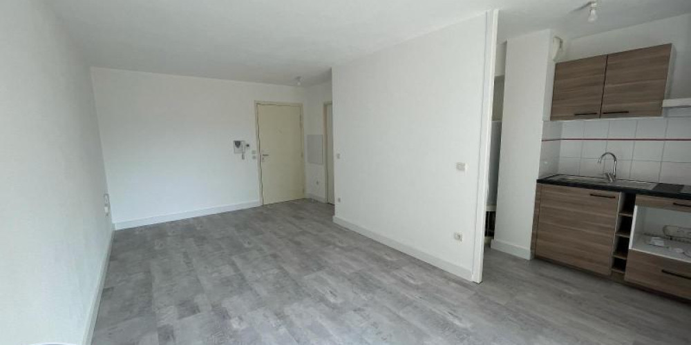 appartement à PAU (64000)