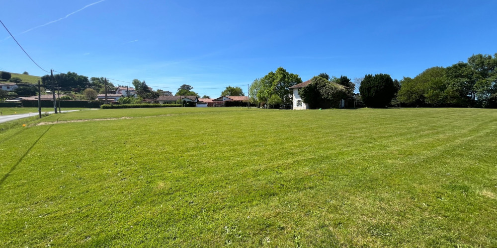 terrain à VILLEFRANQUE (64990)