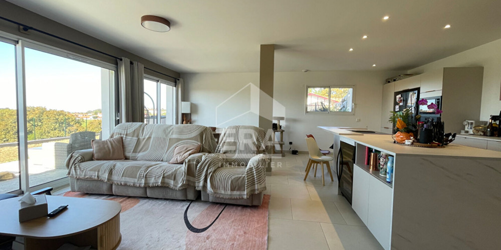 appartement à BARDOS (64520)