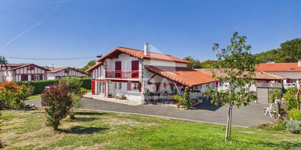 maison à HALSOU (64480)
