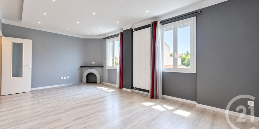 appartement à ST PIERRE D IRUBE (64990)