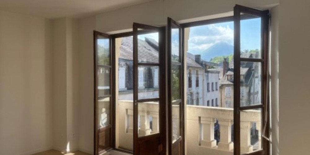appartement à BAGNERES DE BIGORRE (65200)