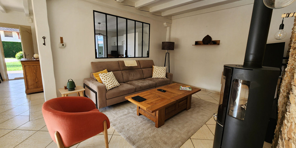 maison à ST PEE SUR NIVELLE (64310)