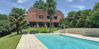 maison à PAU (64000)