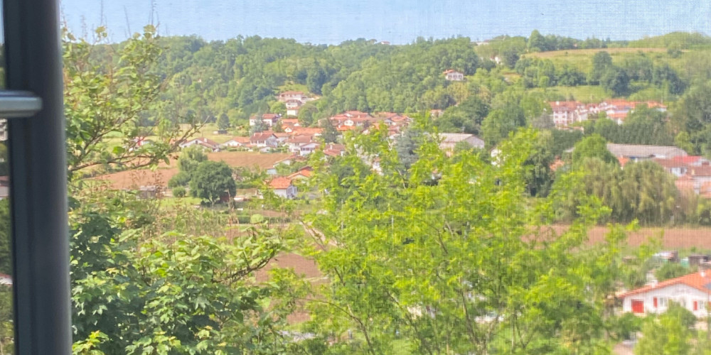appartement à CAMBO LES BAINS (64250)