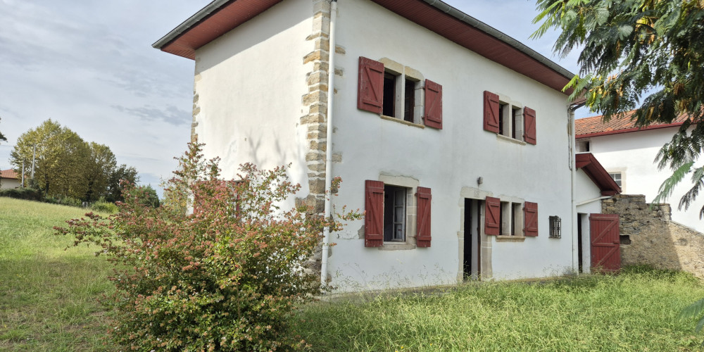 maison à BARDOS (64520)