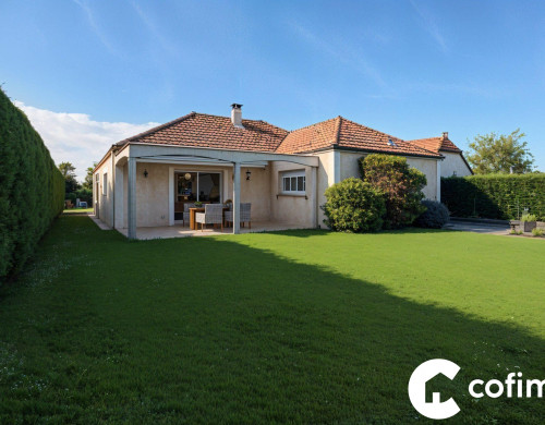 maison  SERRES CASTET