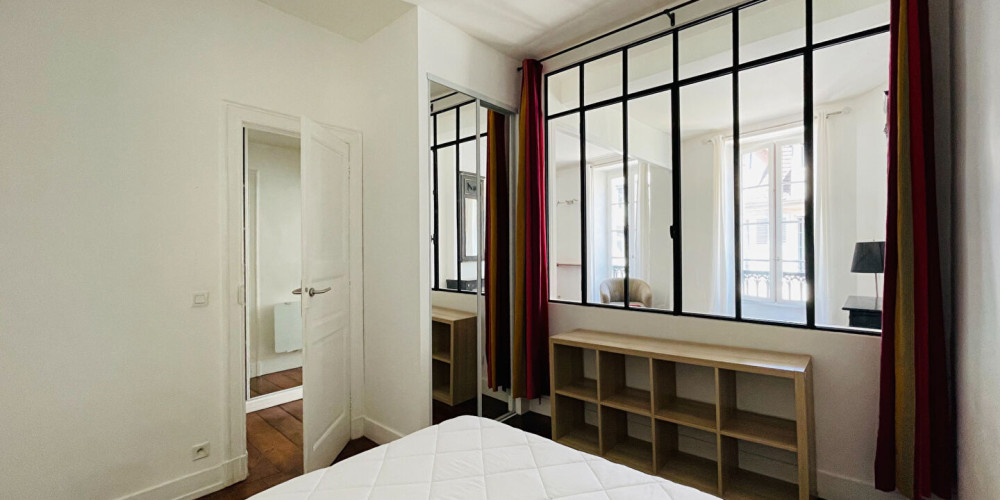 appartement à PAU (64000)