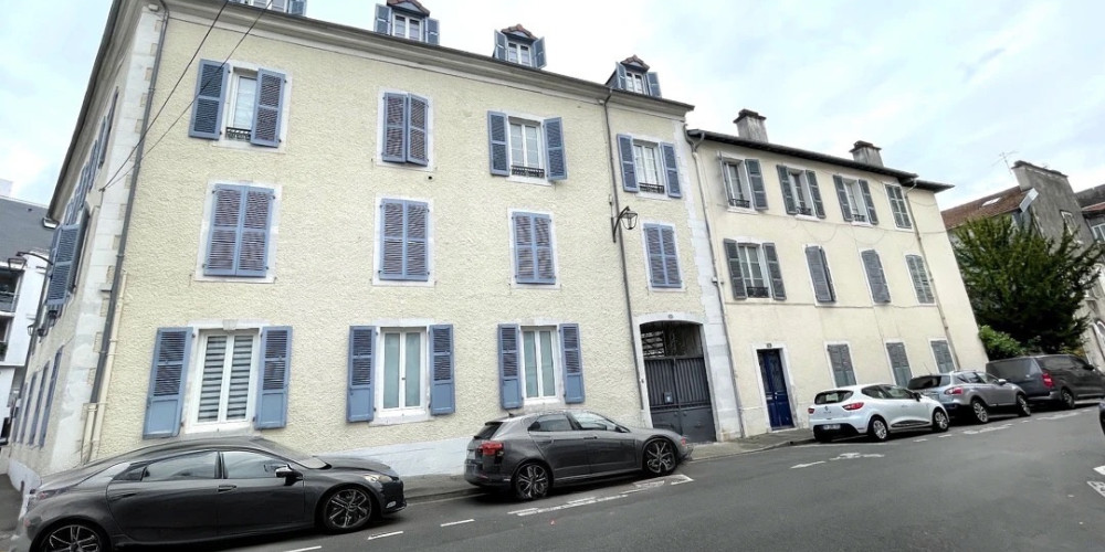 appartement à PAU (64000)